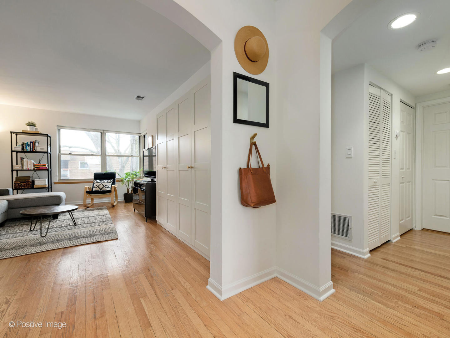 4911 N Wolcott Avenue Unit: 3A