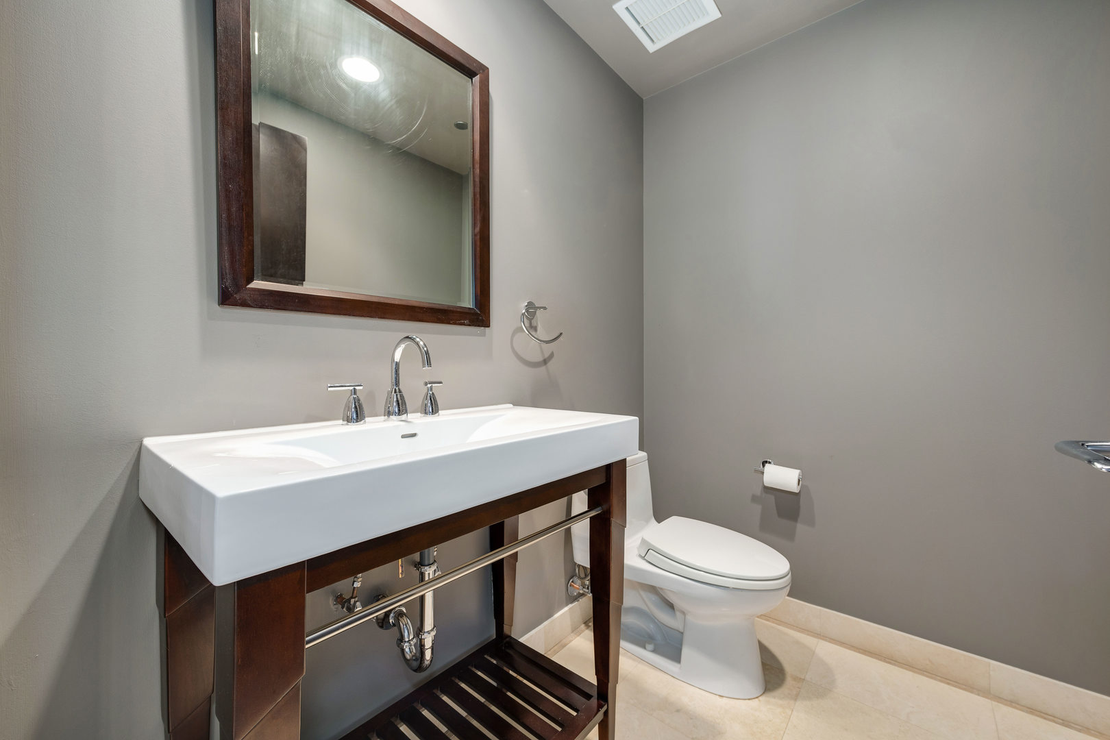 600 N LAKE SHORE Drive Unit: 1205