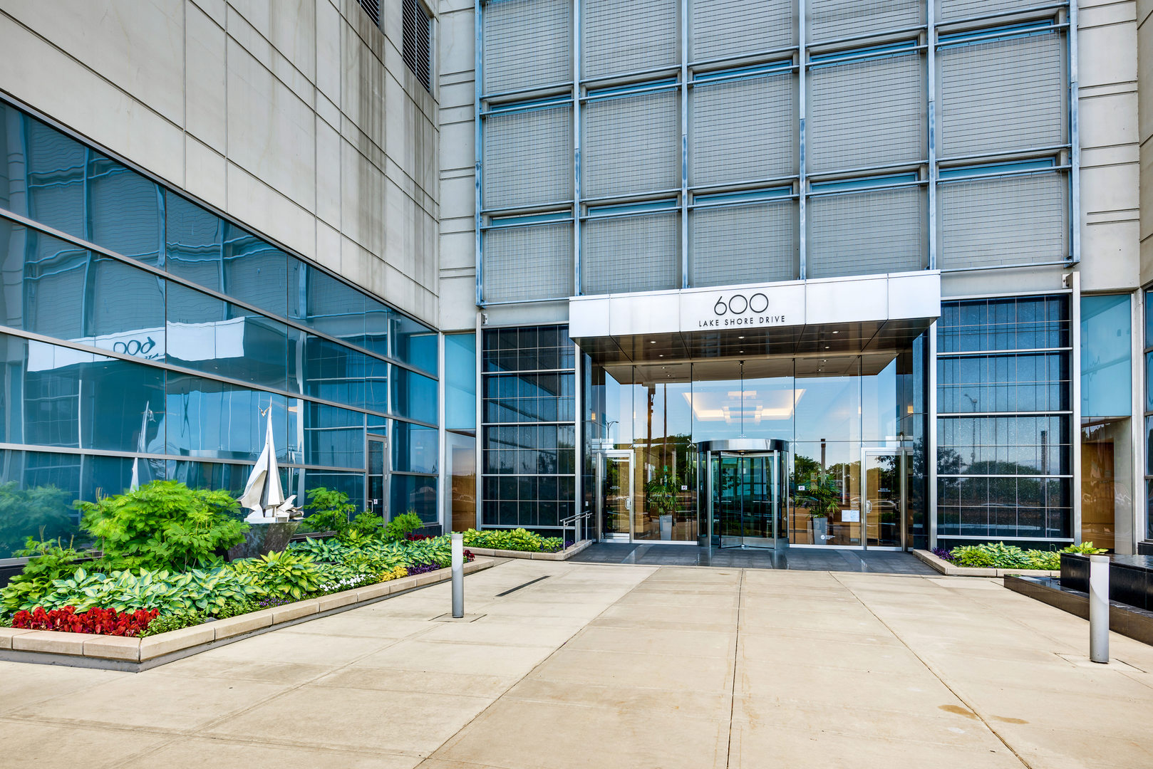 600 N LAKE SHORE Drive Unit: 1205