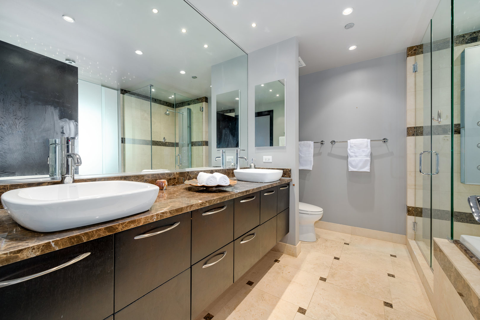 600 N LAKE SHORE Drive Unit: 1205