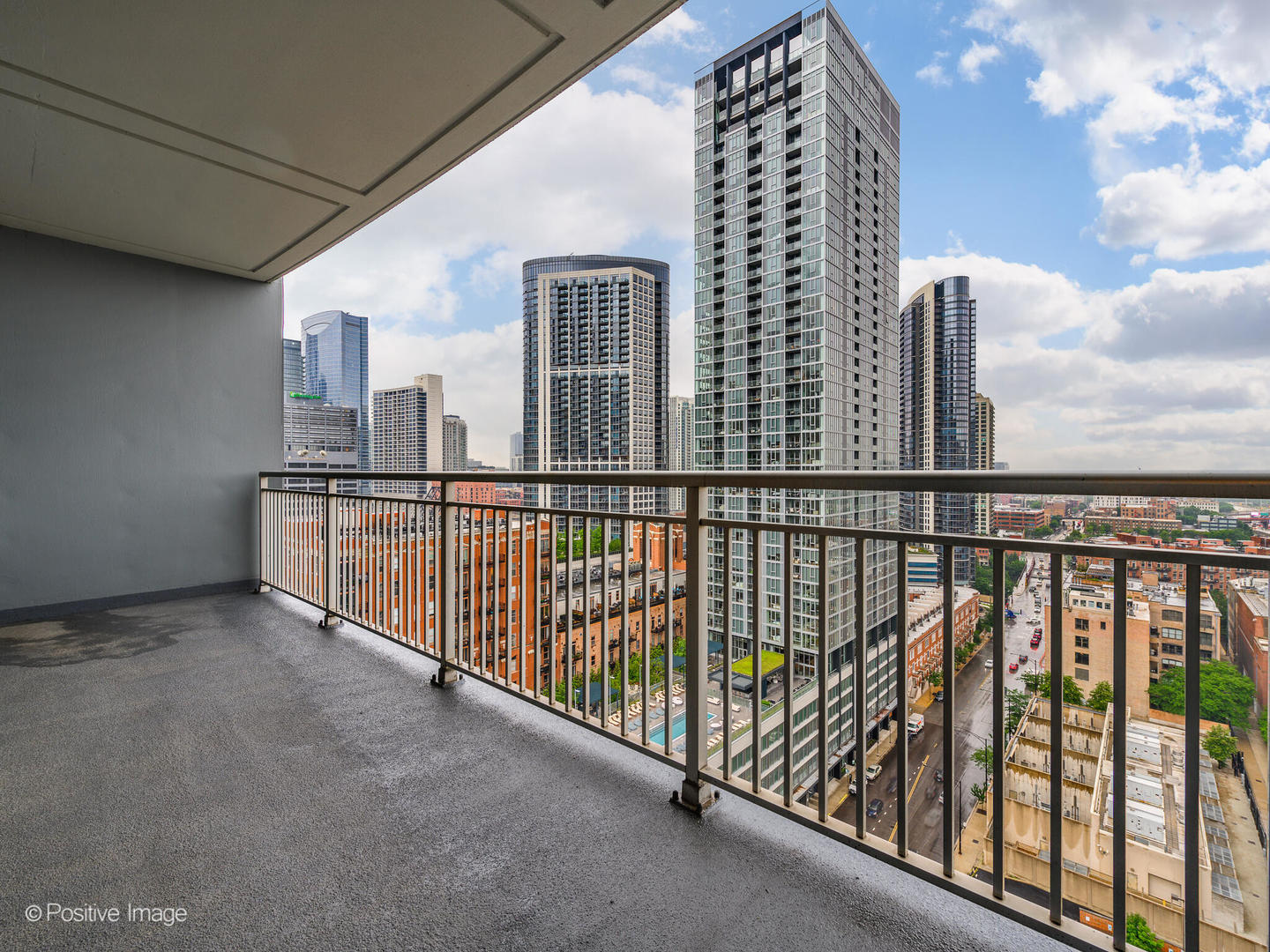 330 W GRAND Avenue Unit: 1903