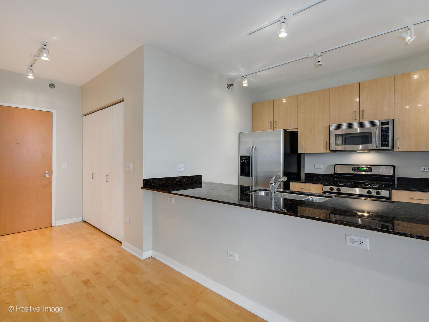 330 W GRAND Avenue Unit: 1903