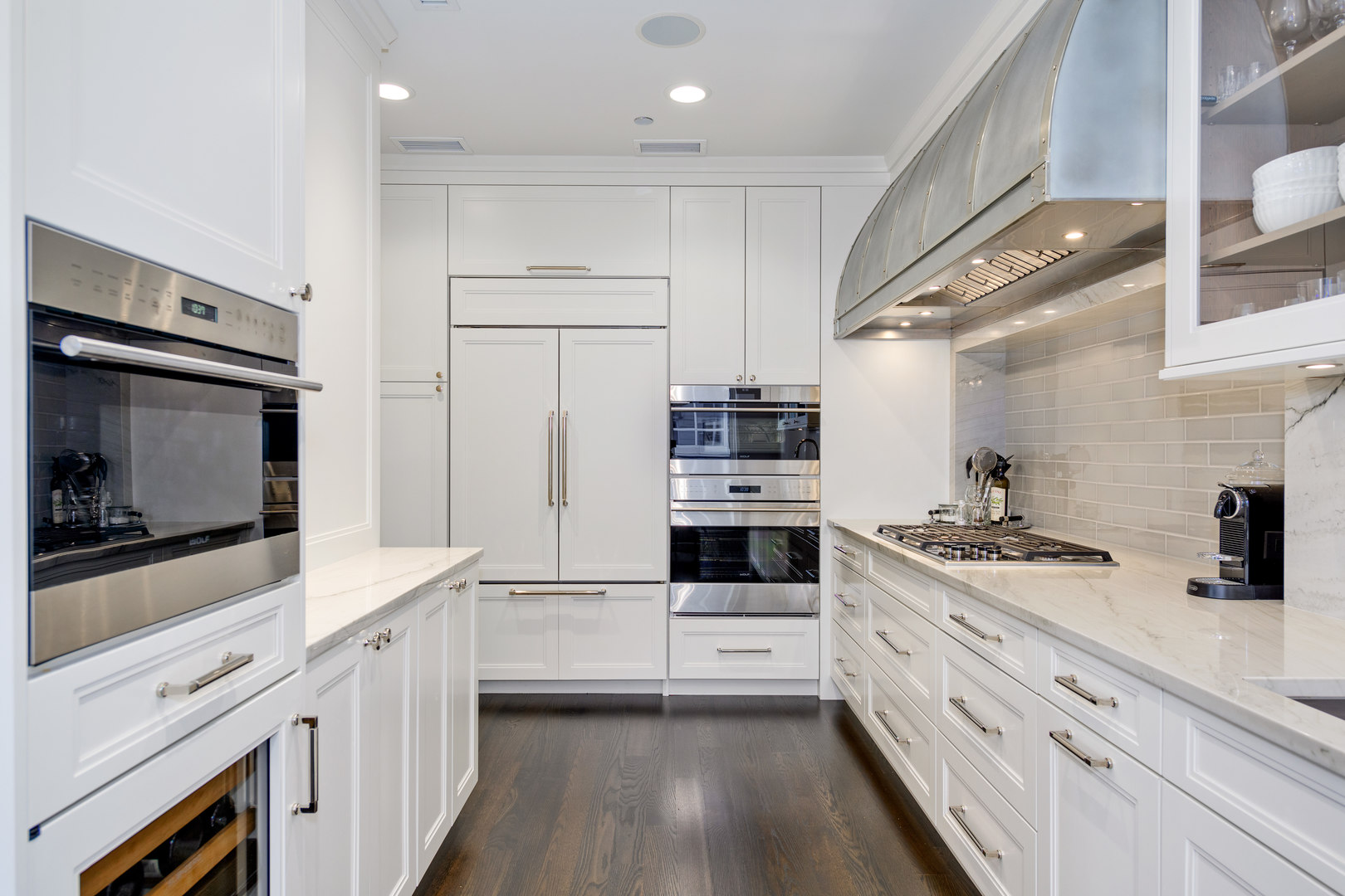 10 E Delaware Place Unit: 28E