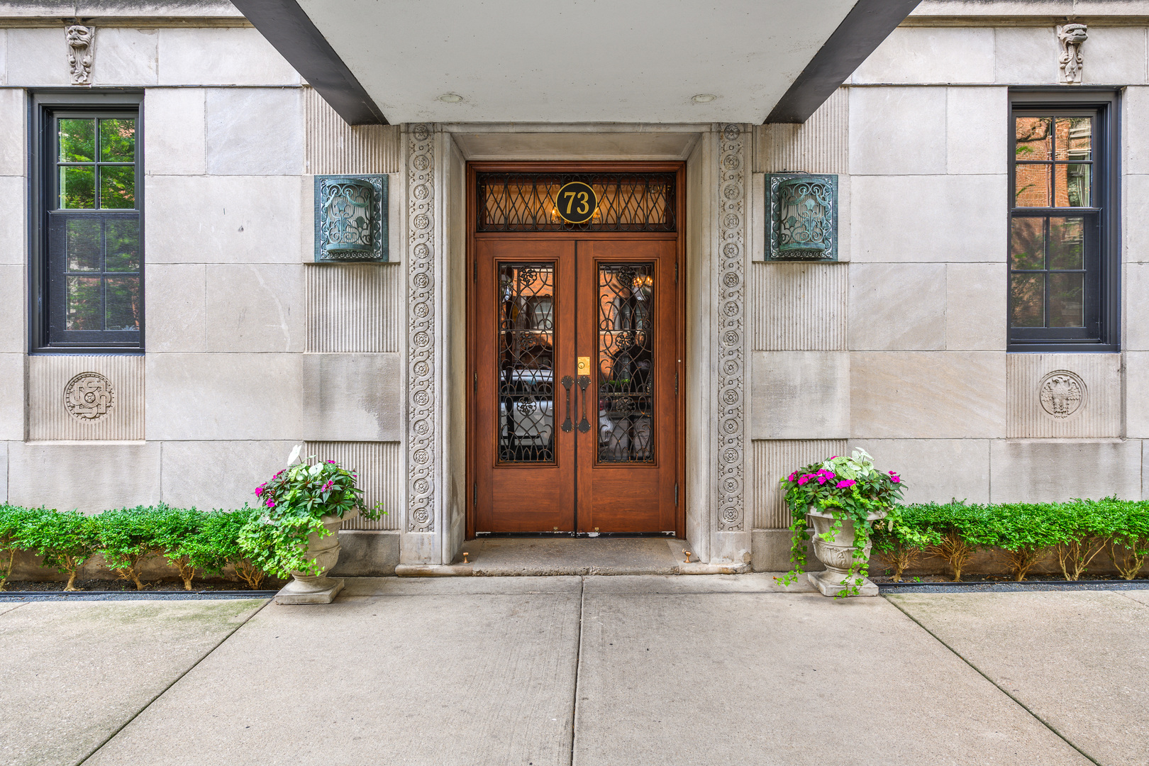 73 E Elm Street Unit: 3B