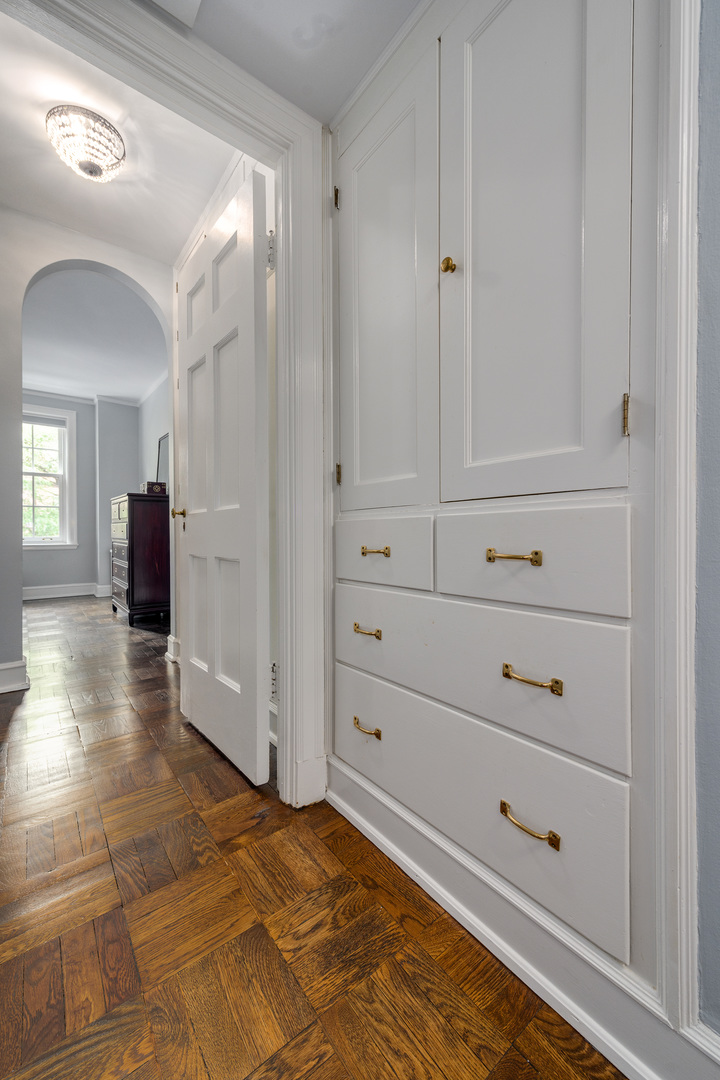 73 E Elm Street Unit: 3B