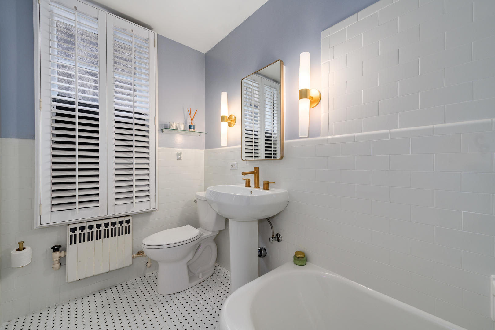 73 E Elm Street Unit: 3B