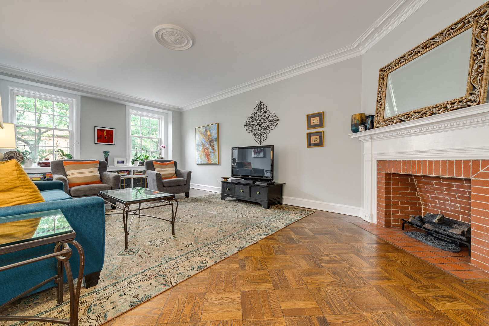 73 E Elm Street Unit: 3B