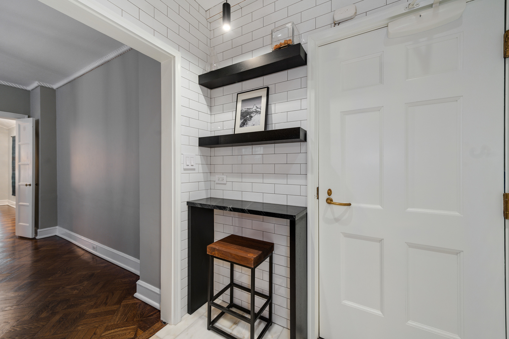 73 E Elm Street Unit: 3B