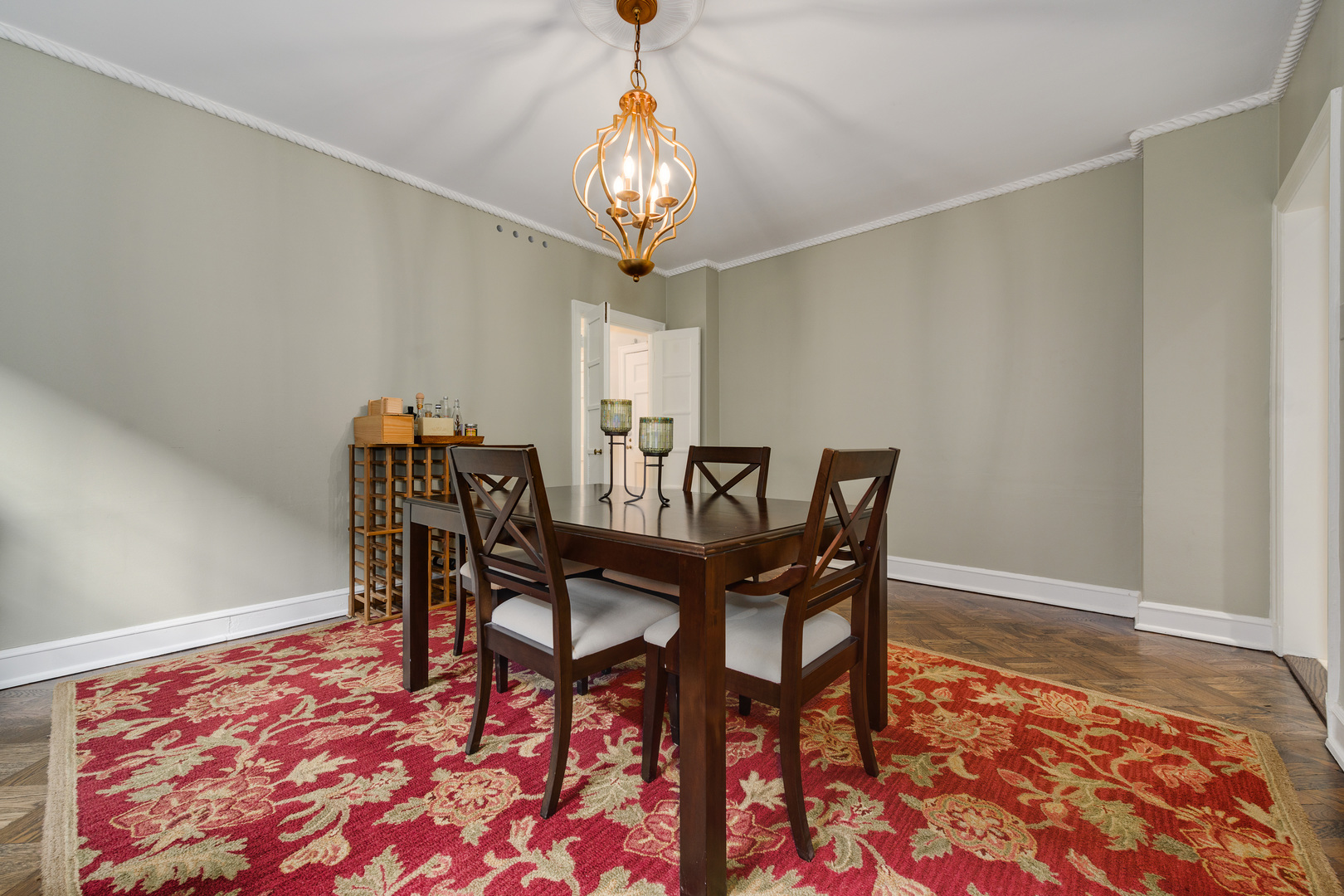 73 E Elm Street Unit: 3B