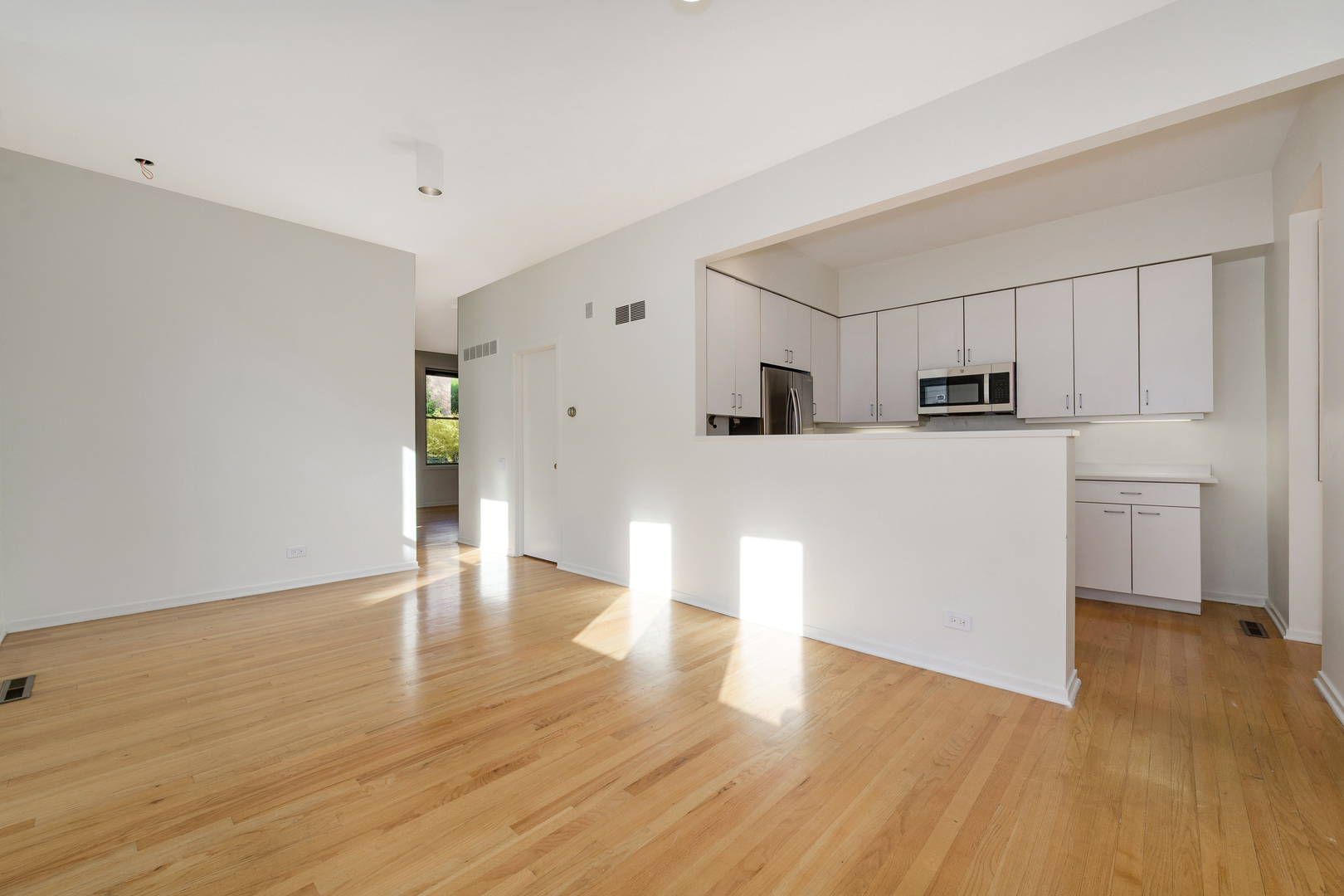 1867 N Fremont Street