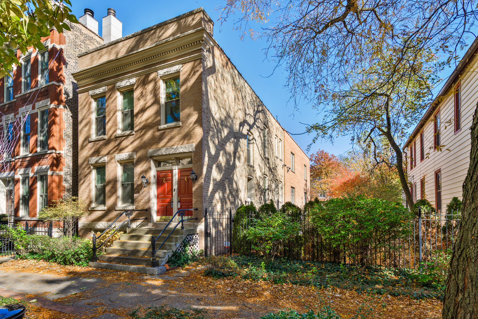 1867 N Fremont Street