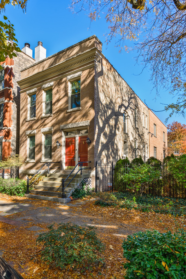 1867 N Fremont Street