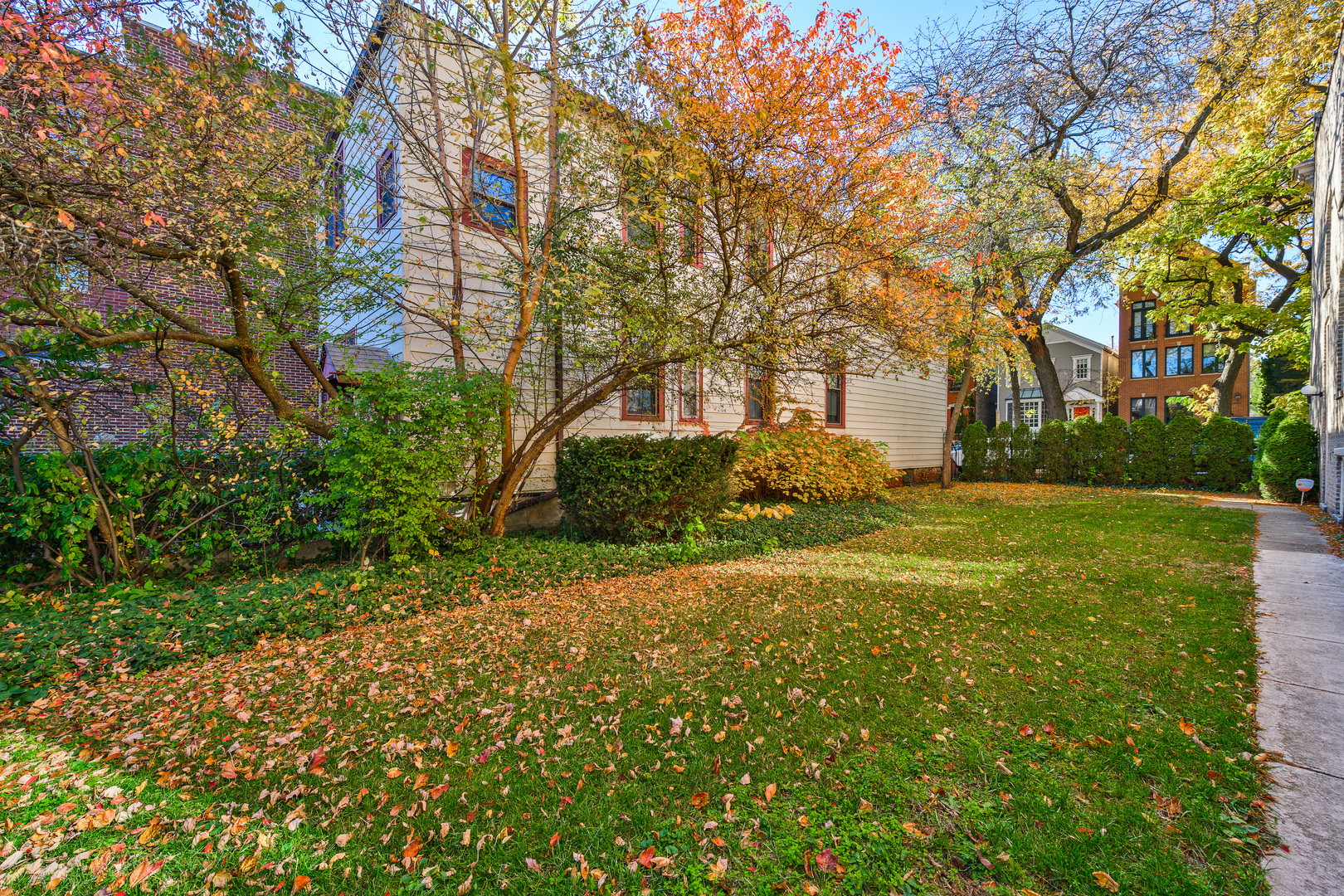 1867 N Fremont Street