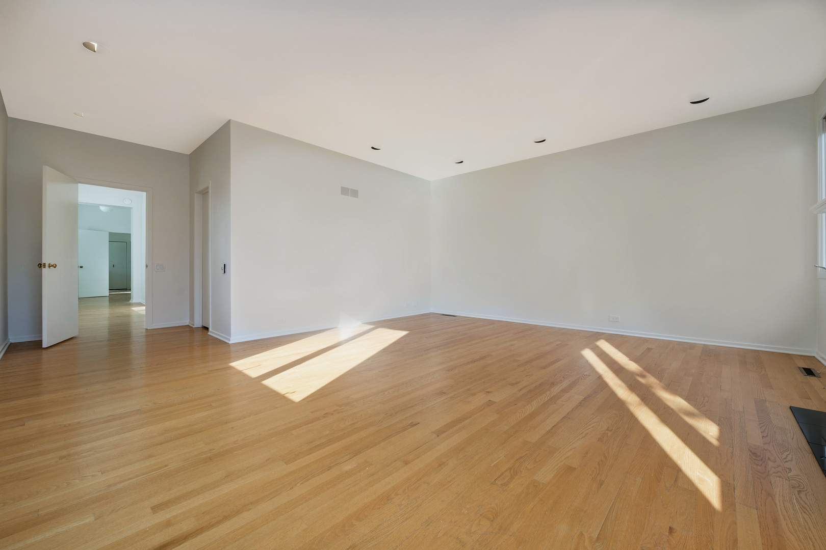 1867 N Fremont Street