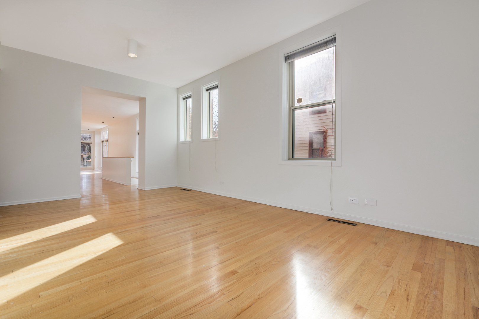 1867 N Fremont Street