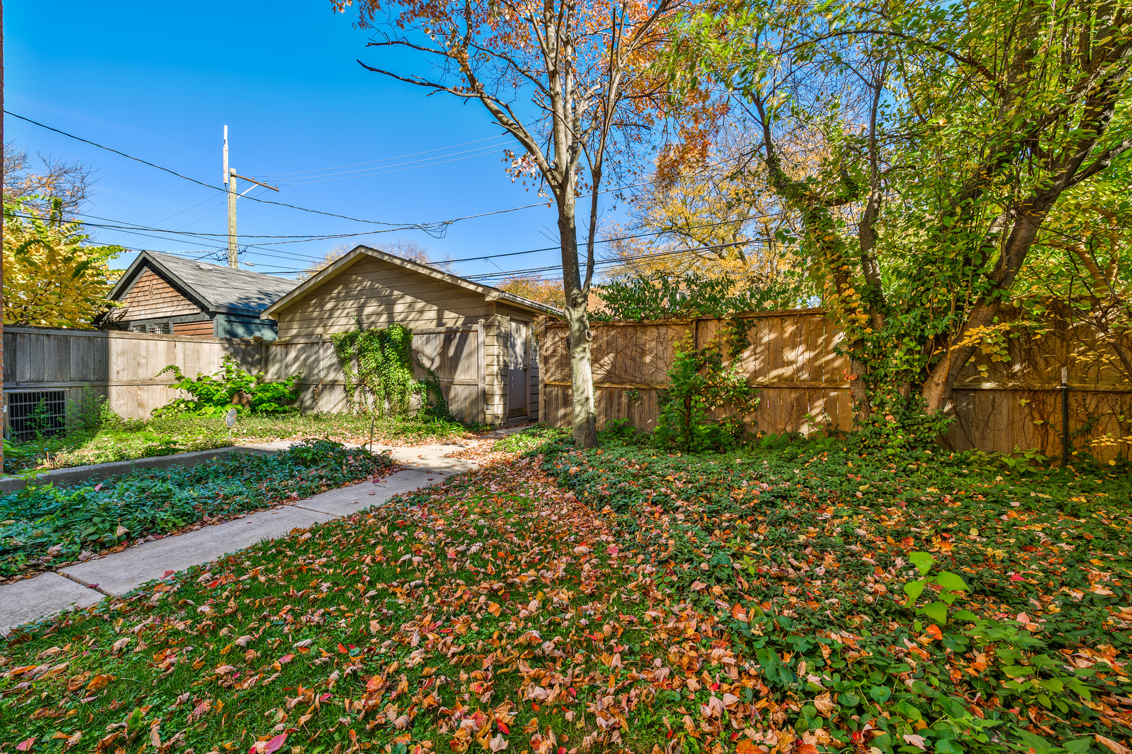 1867 N Fremont Street