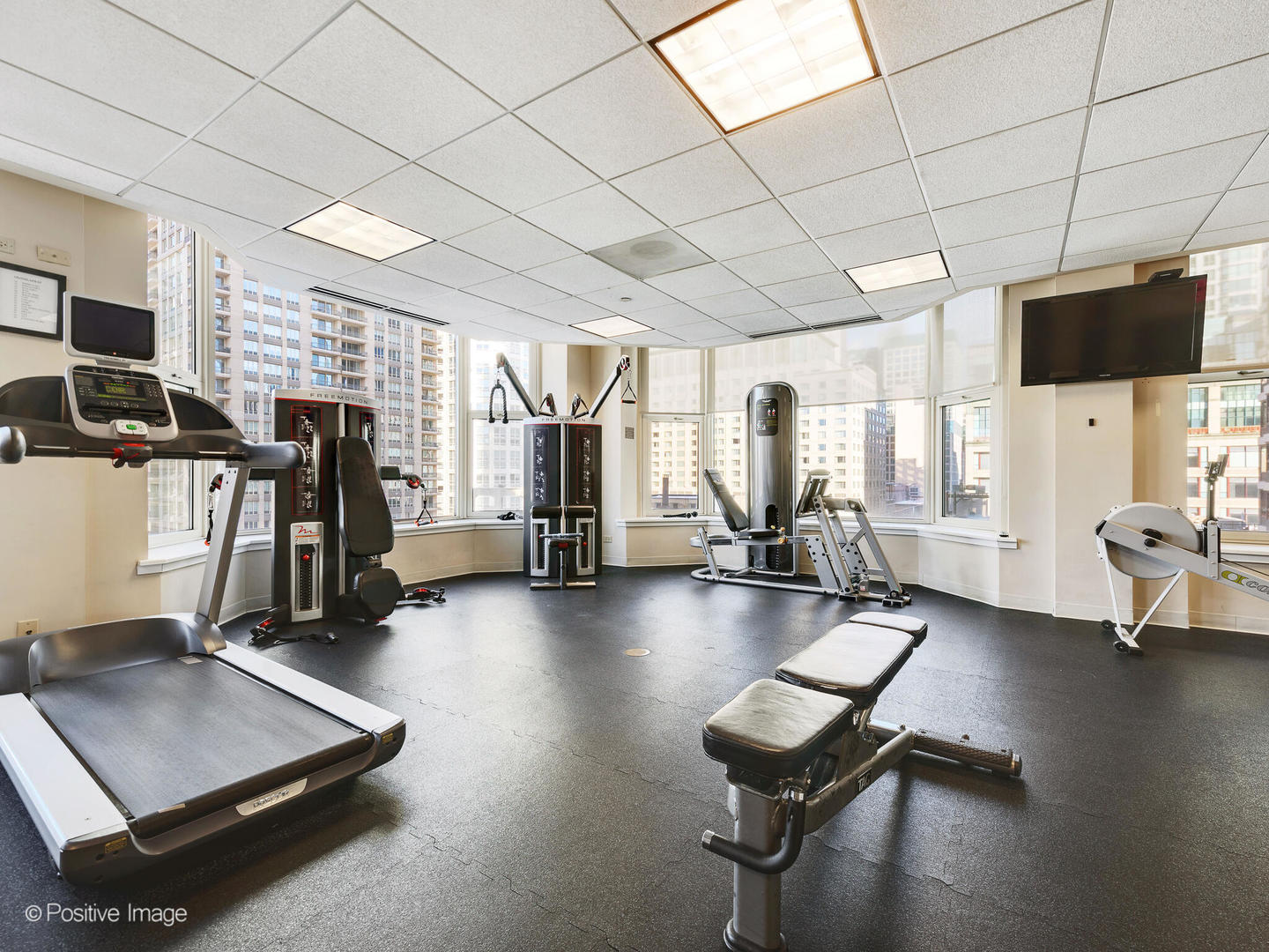 25 E Superior Street Unit: 3402