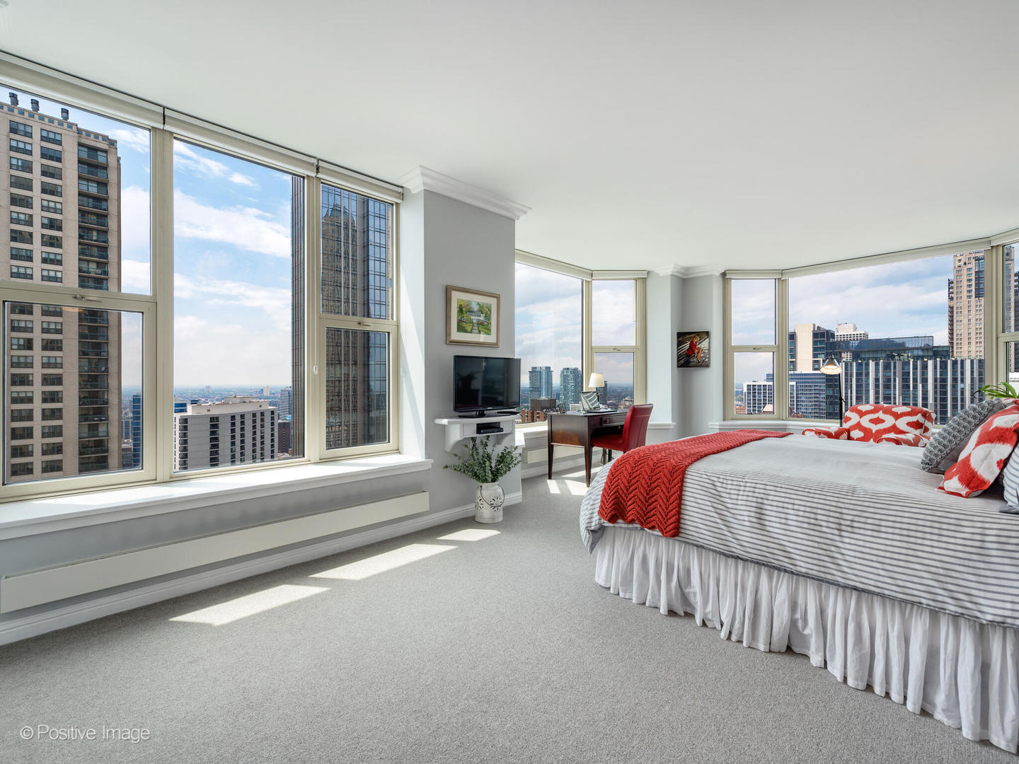 25 E Superior Street Unit: 3402