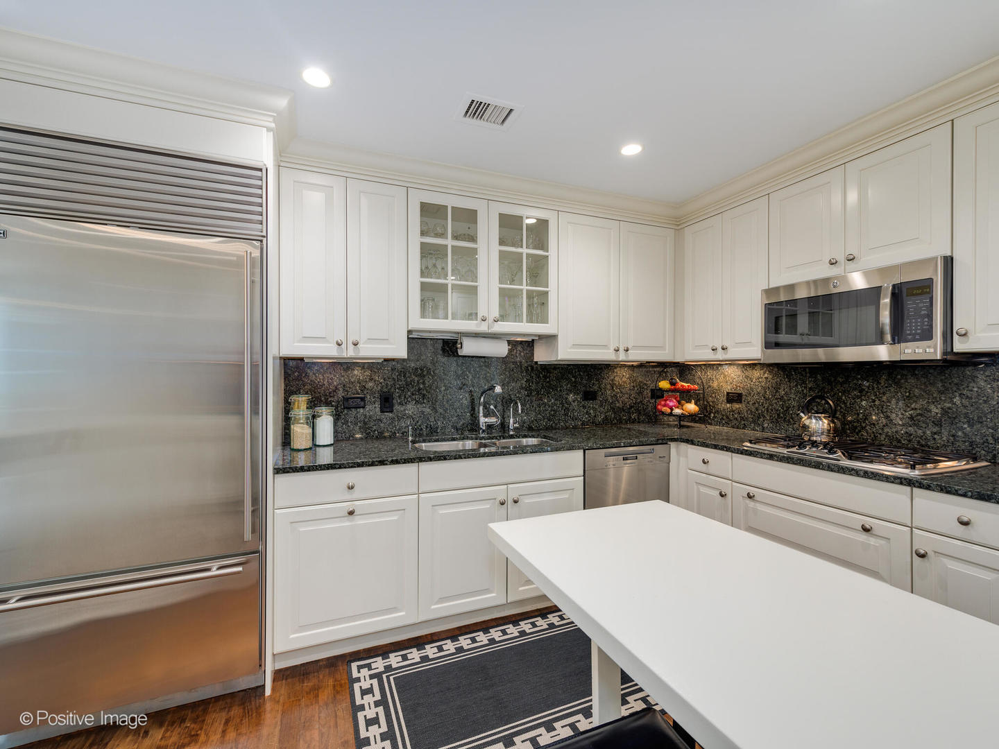 25 E Superior Street Unit: 3402