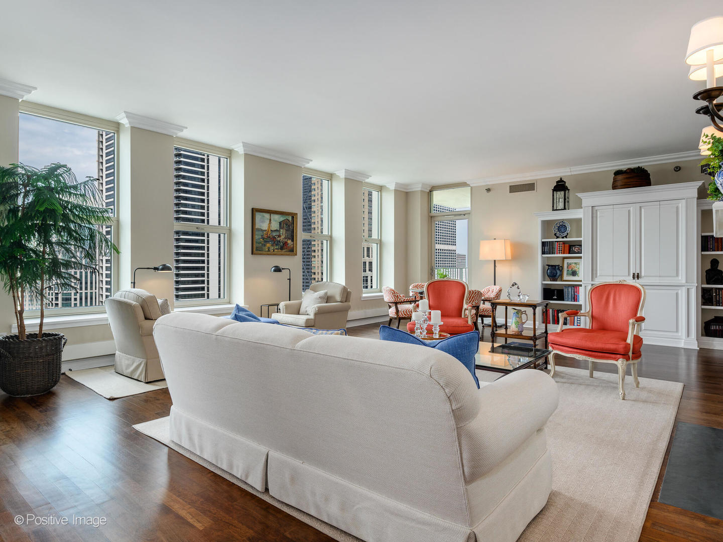 25 E Superior Street Unit: 3402