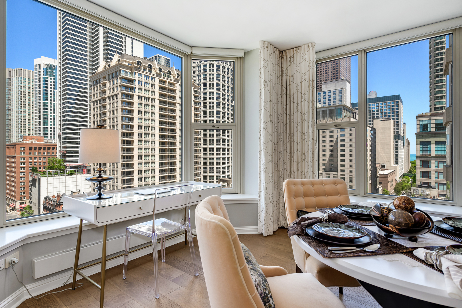 25 E SUPERIOR Street Unit: 1403