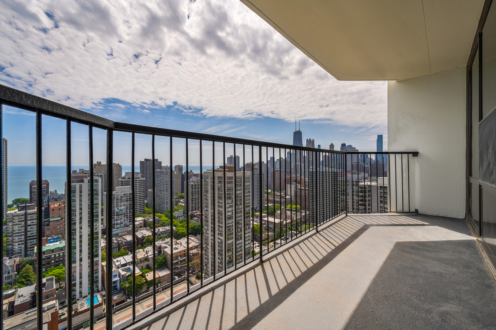 1560 N SANDBURG Terrace Unit: 3508
