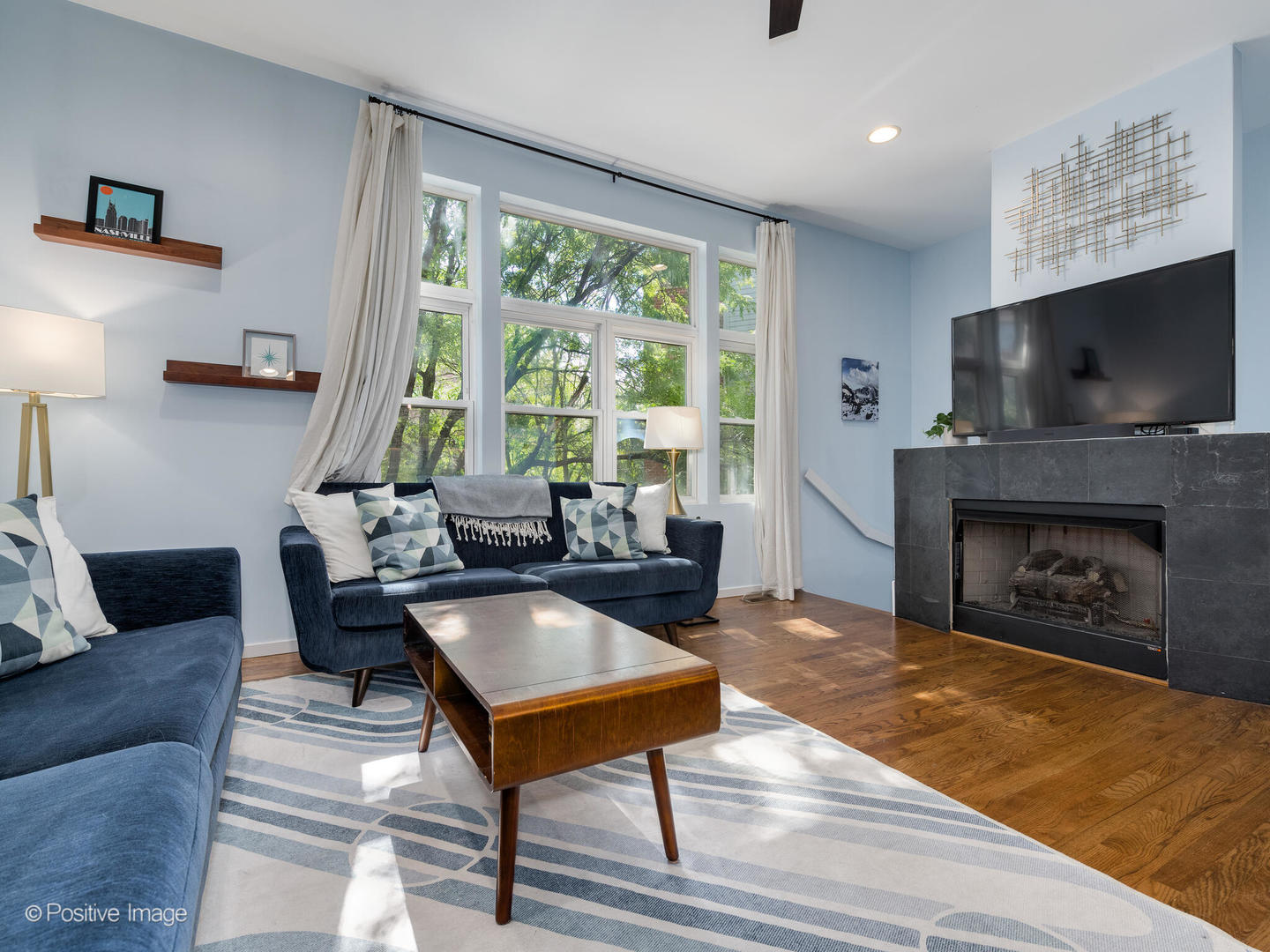 2300 W Bloomingdale Avenue Unit: B