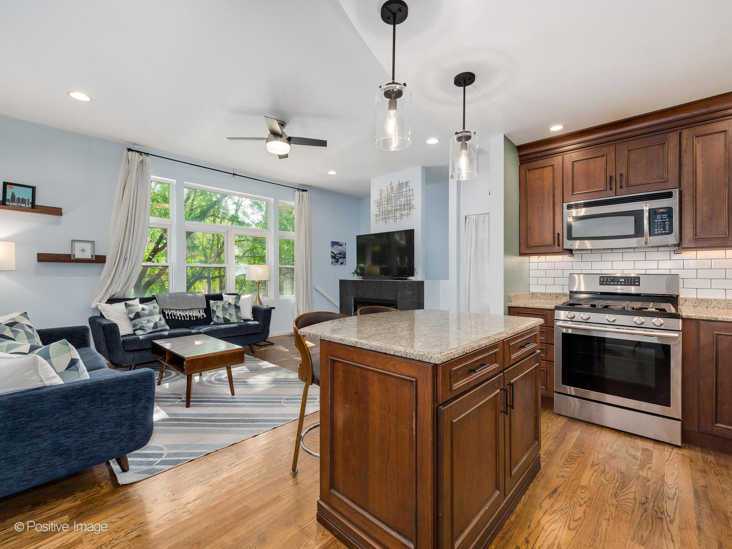 2300 W Bloomingdale Avenue Unit: B