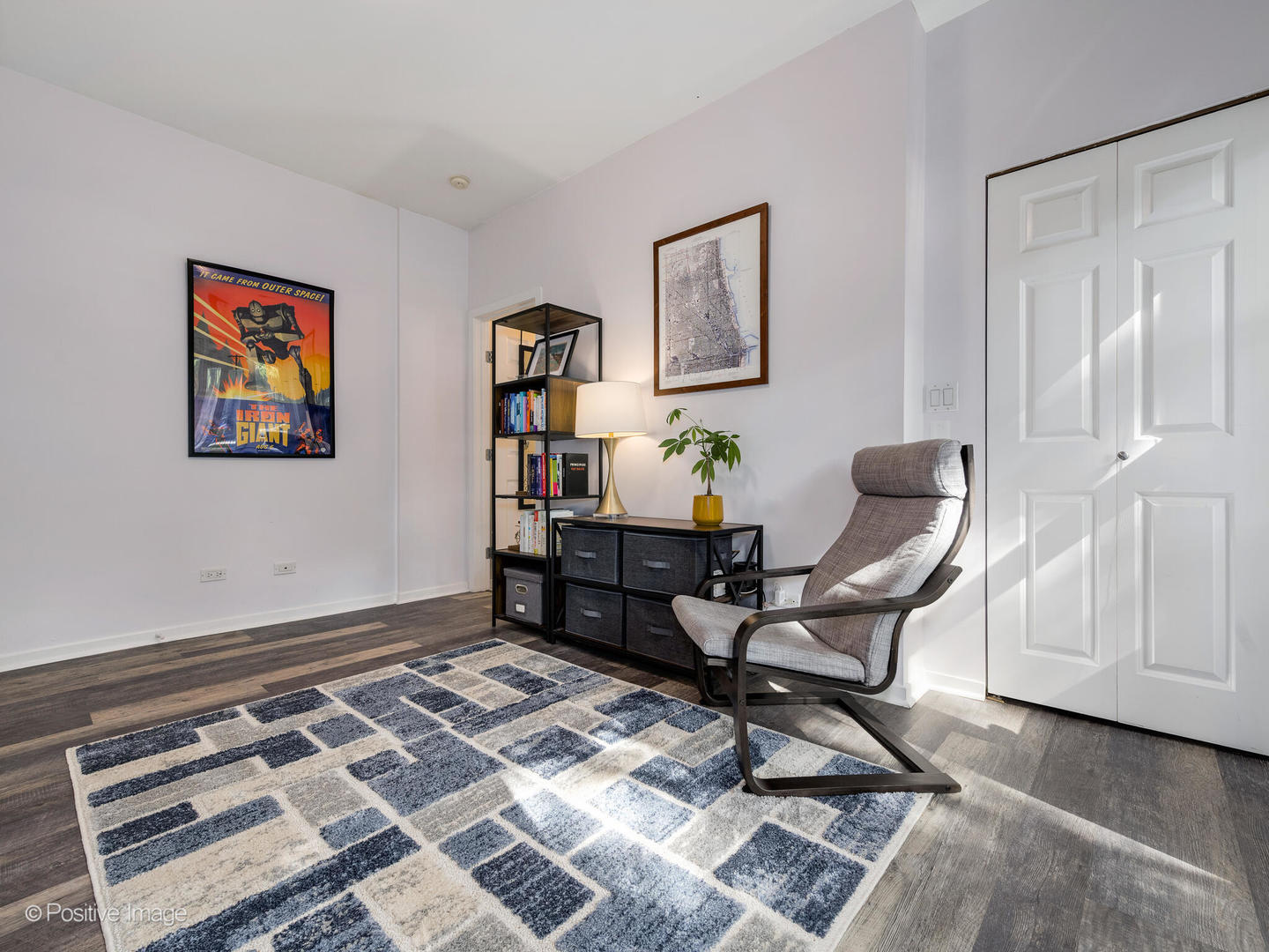 2300 W Bloomingdale Avenue Unit: B