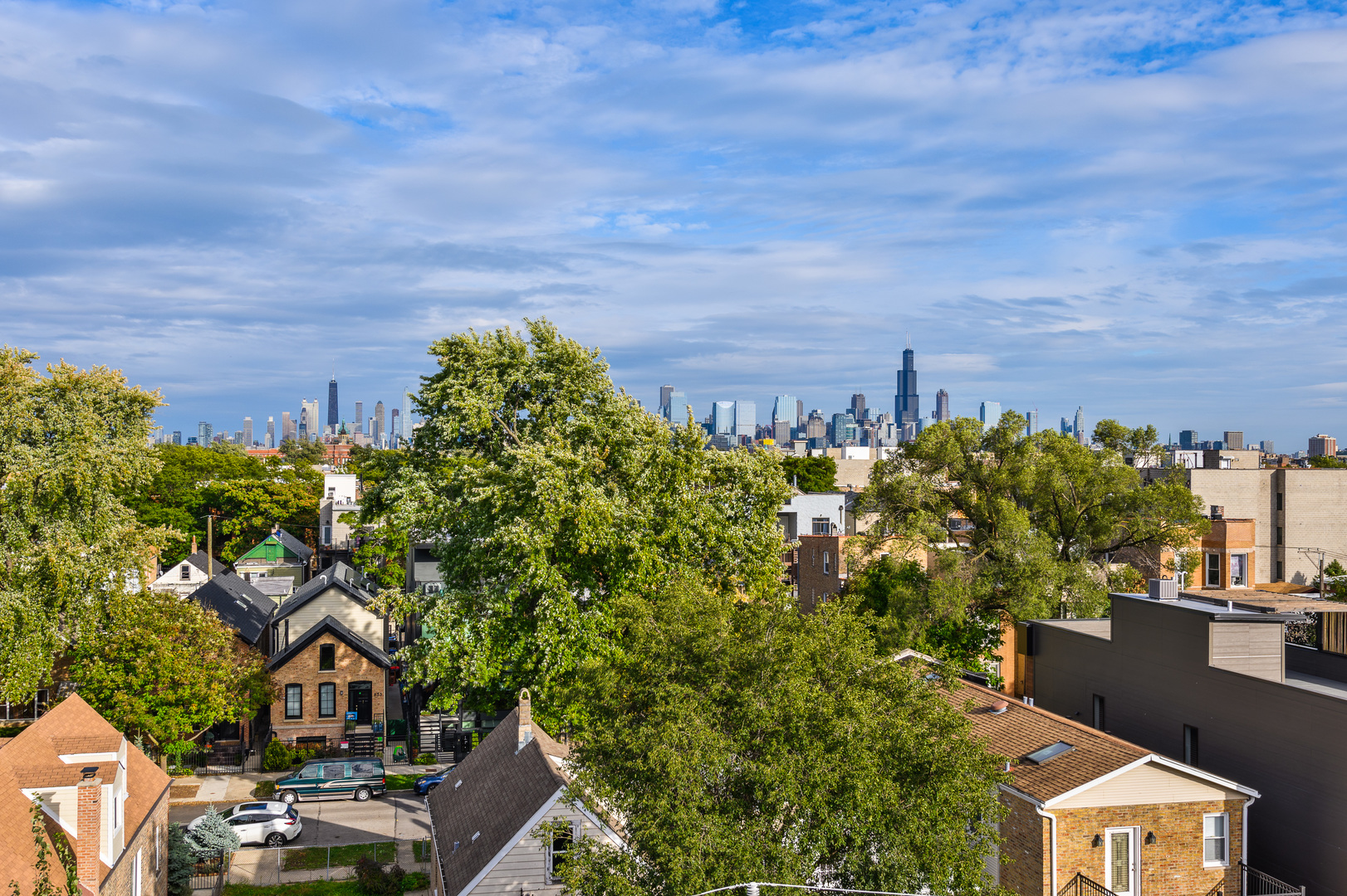833 N California Avenue Unit: 3N