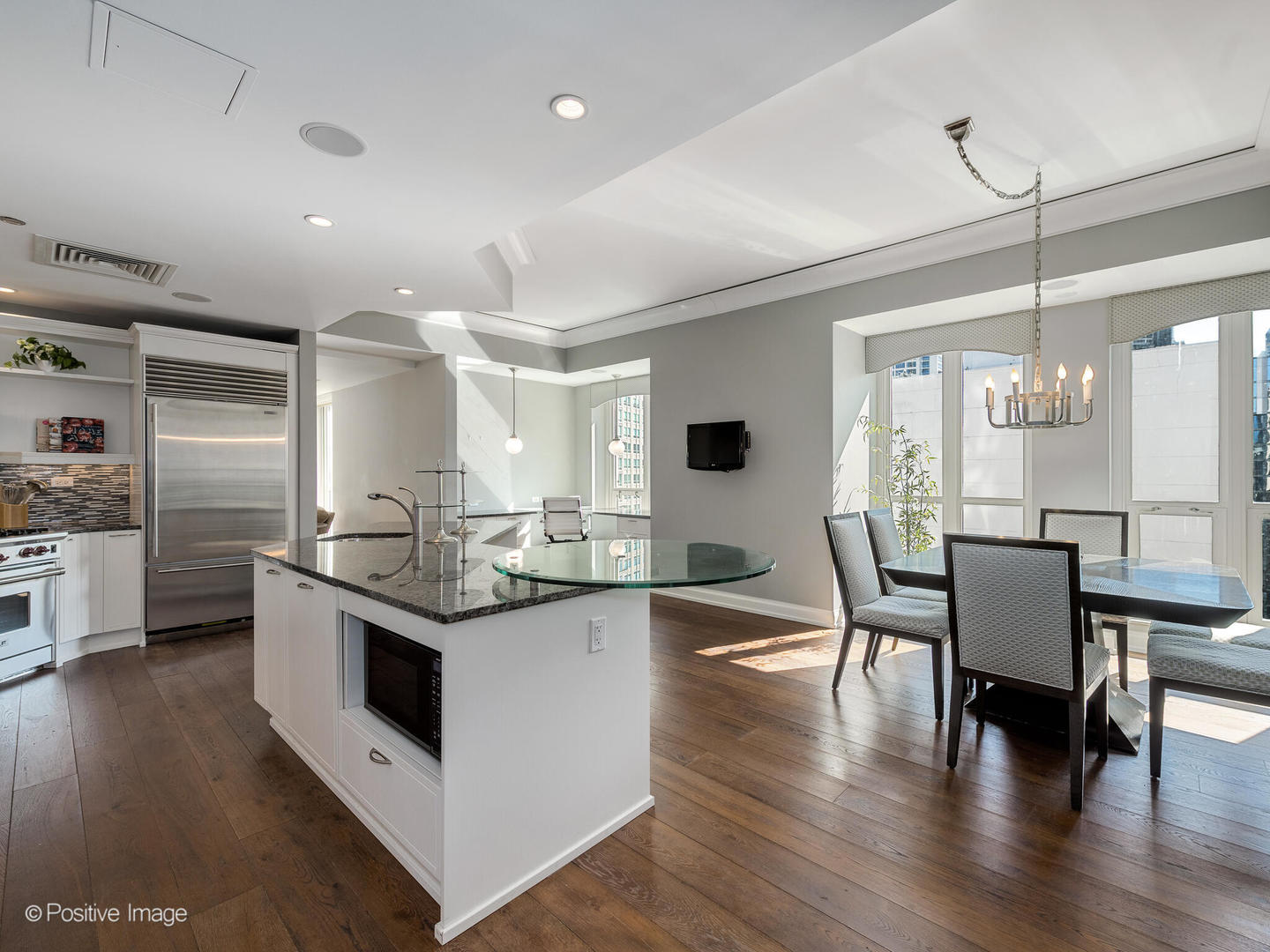 11 E Walton Street Unit: 2901