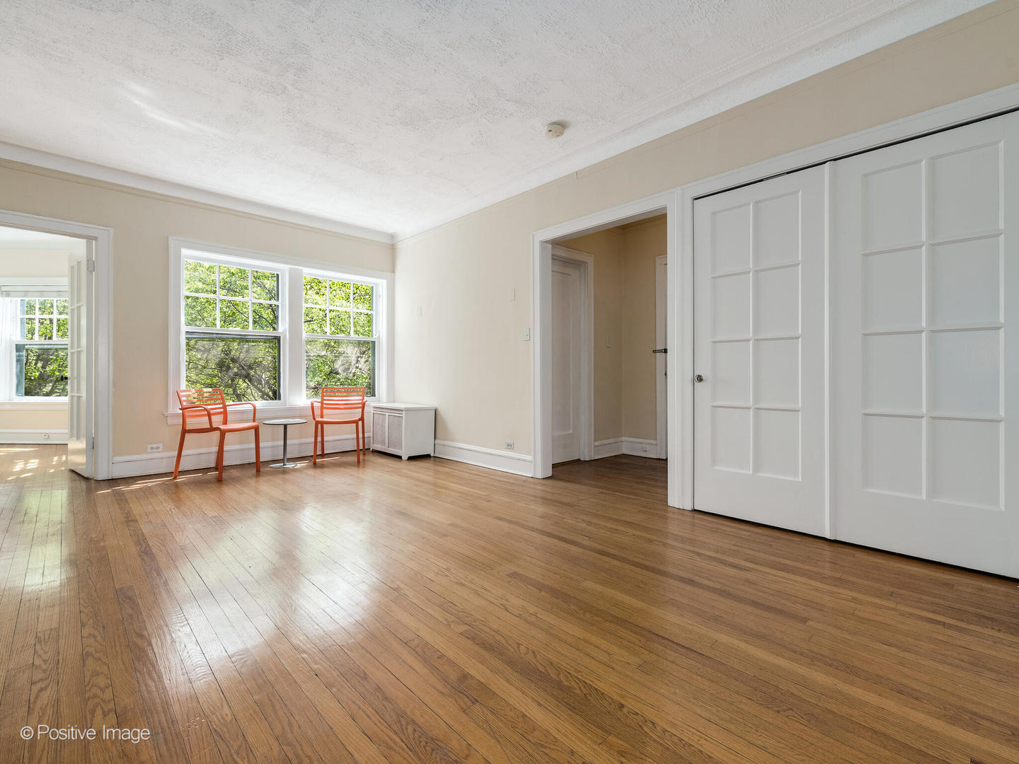 852 HINMAN Avenue Unit: 2