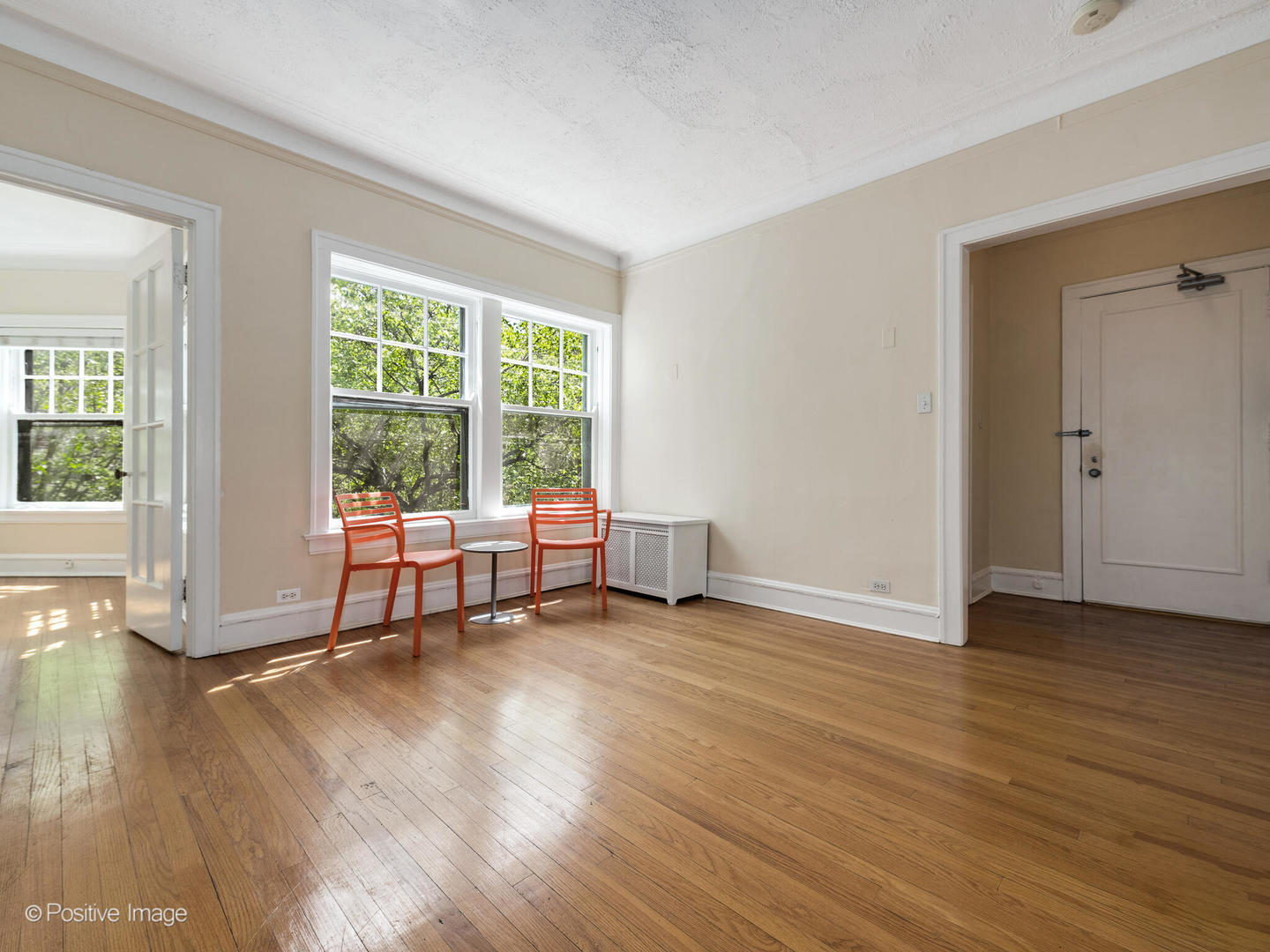 852 HINMAN Avenue Unit: 2