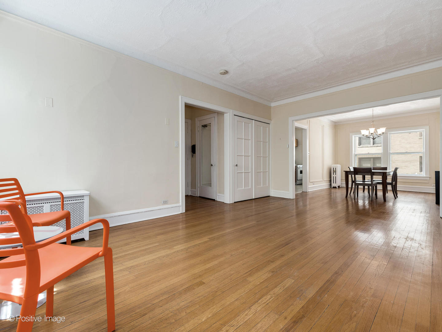 852 HINMAN Avenue Unit: 2