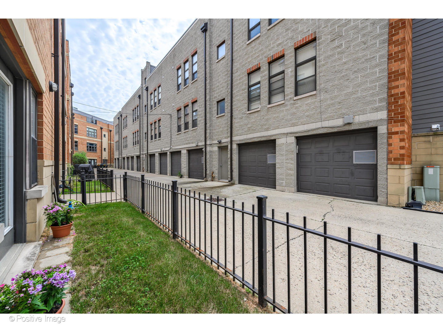 2324 W Bloomingdale Avenue Unit: B