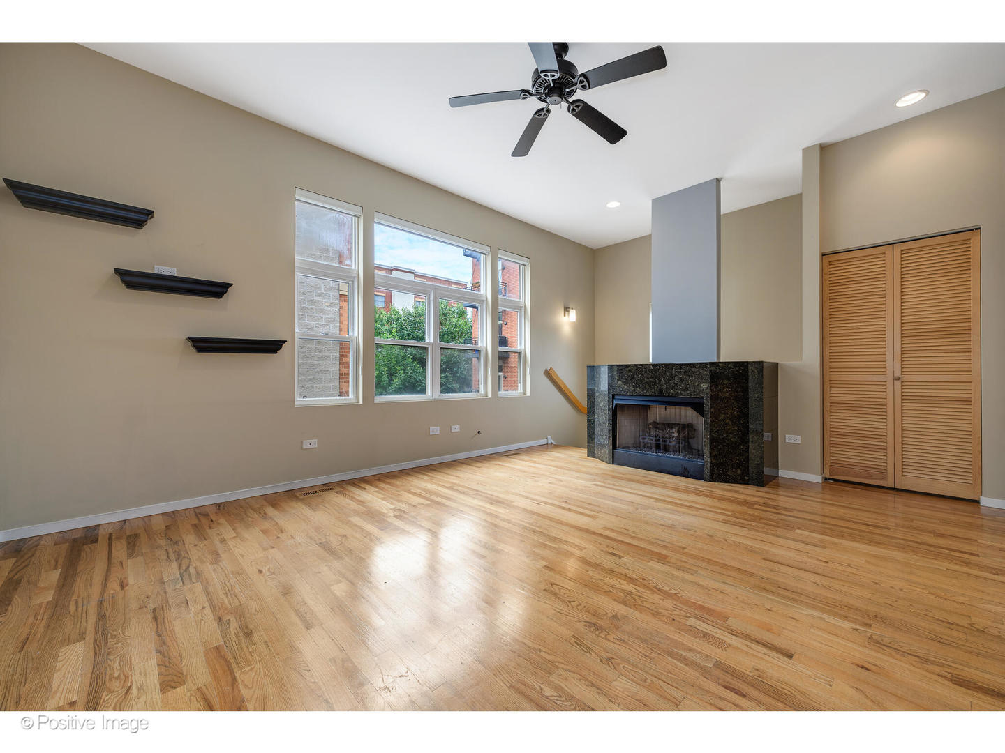 2324 W Bloomingdale Avenue Unit: B