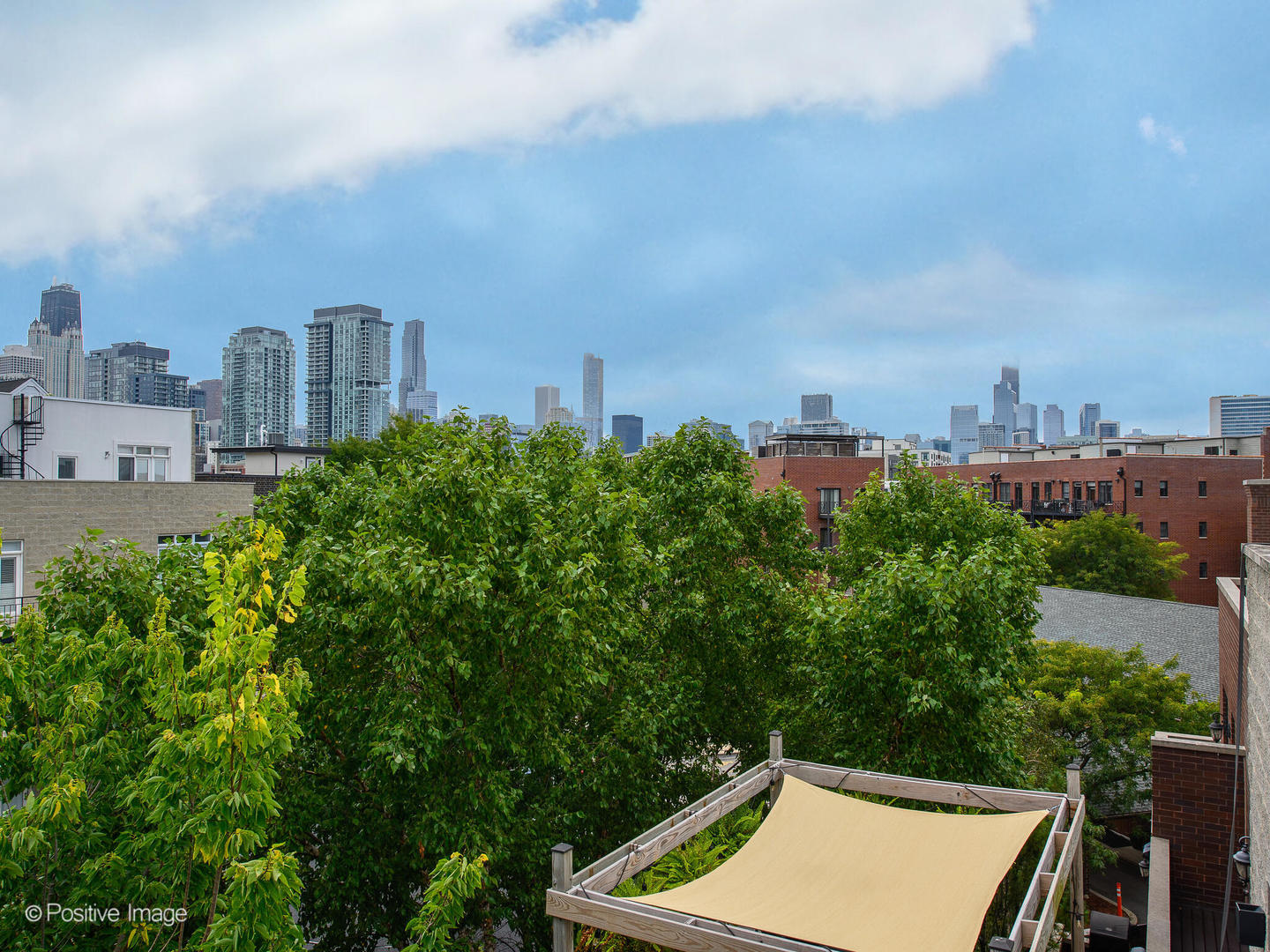 1329 N Mohawk Street Unit: 3