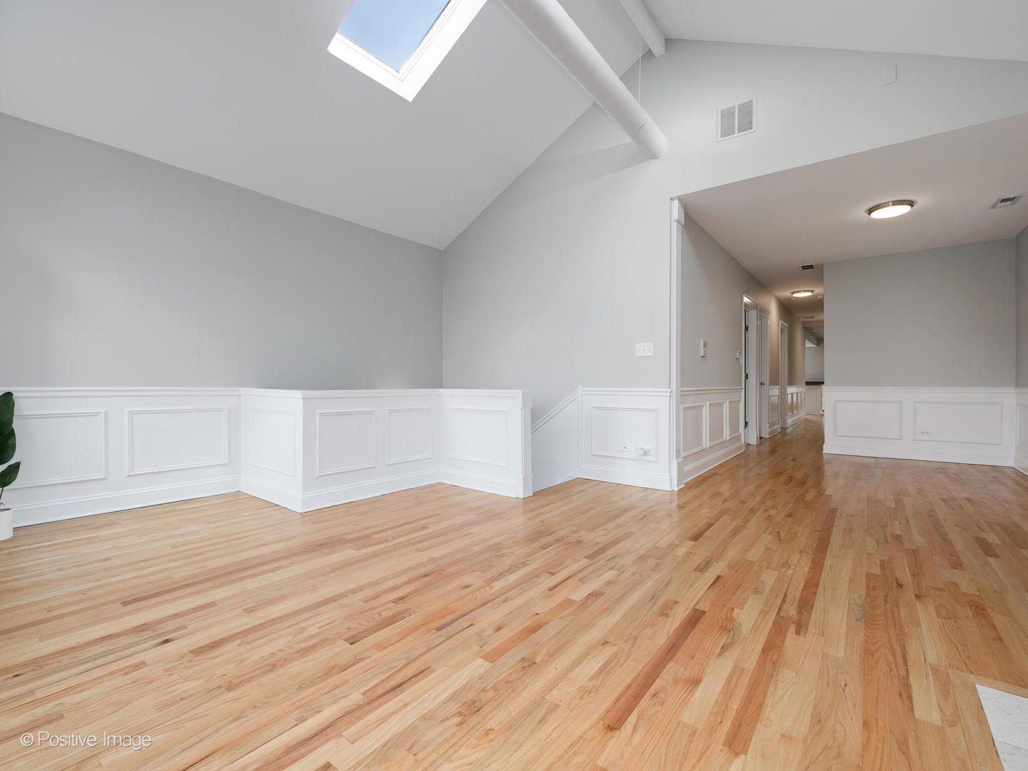 1329 N Mohawk Street Unit: 3