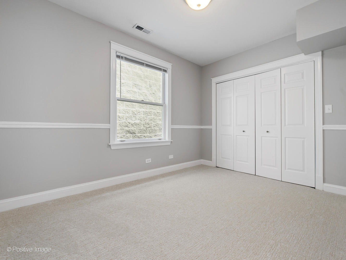 1329 N Mohawk Street Unit: 3