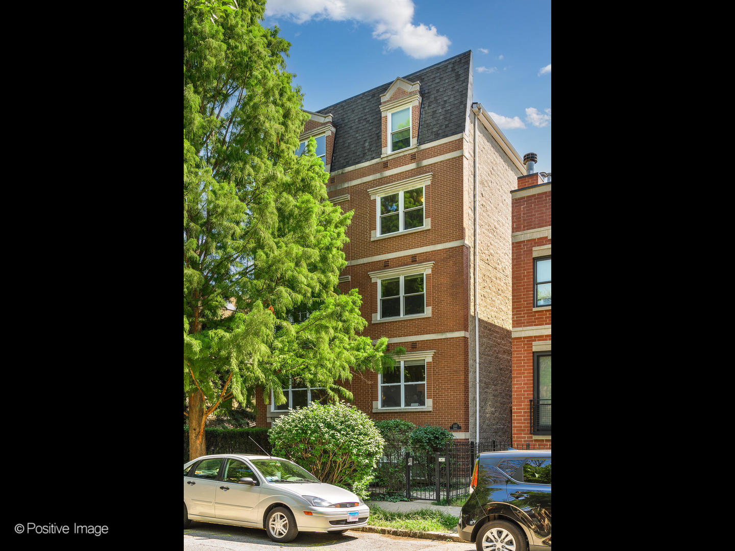 2327 W MEDILL Avenue Unit: 3