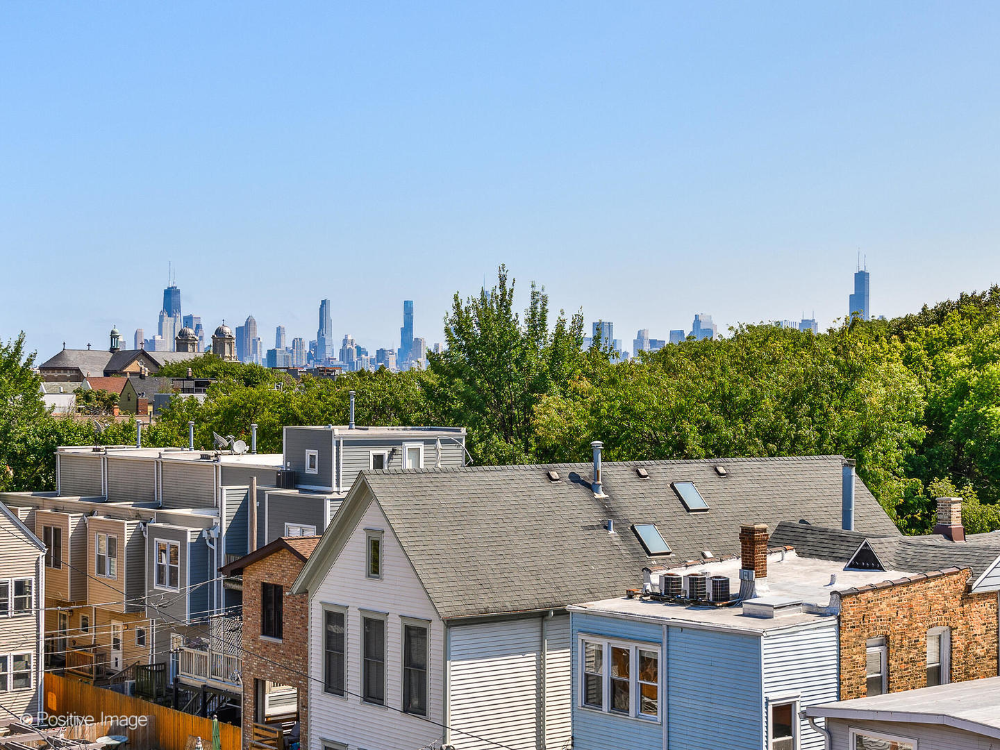2327 W MEDILL Avenue Unit: 3