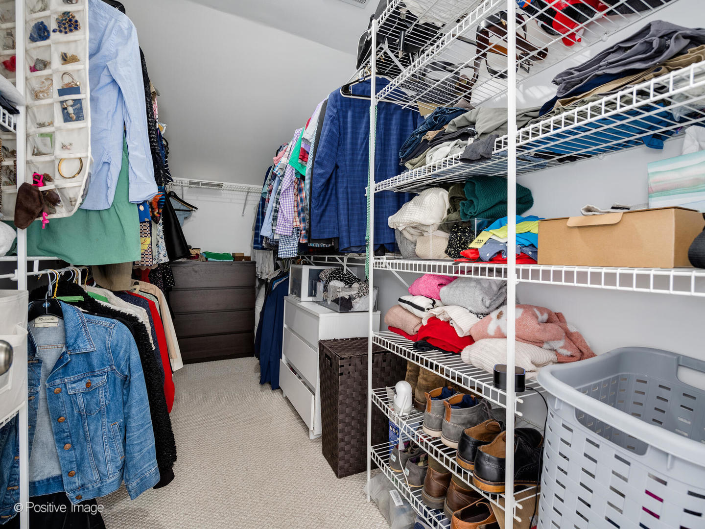 2327 W MEDILL Avenue Unit: 3