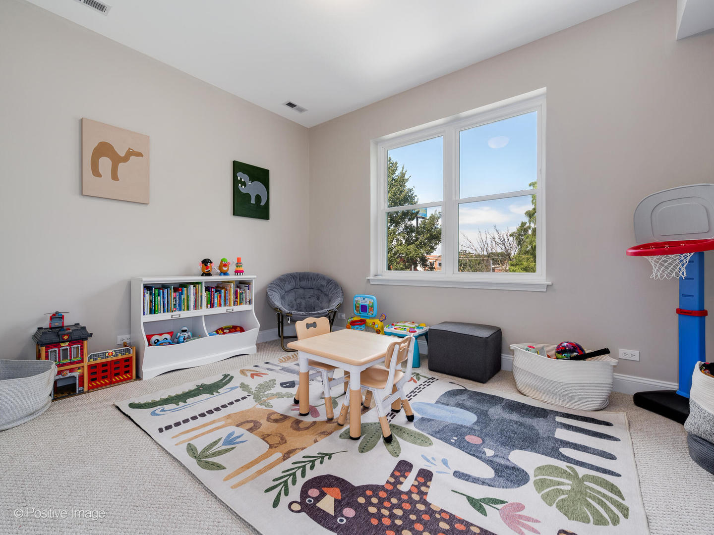 2327 W MEDILL Avenue Unit: 3