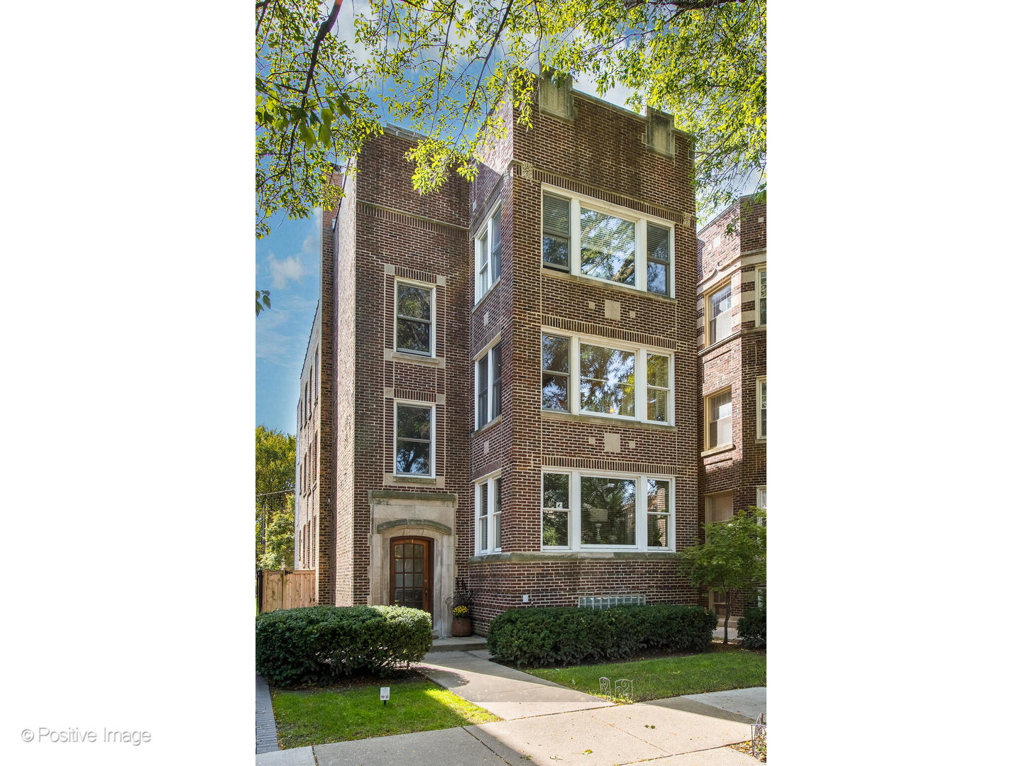 2041 W Berwyn Avenue Unit: 2