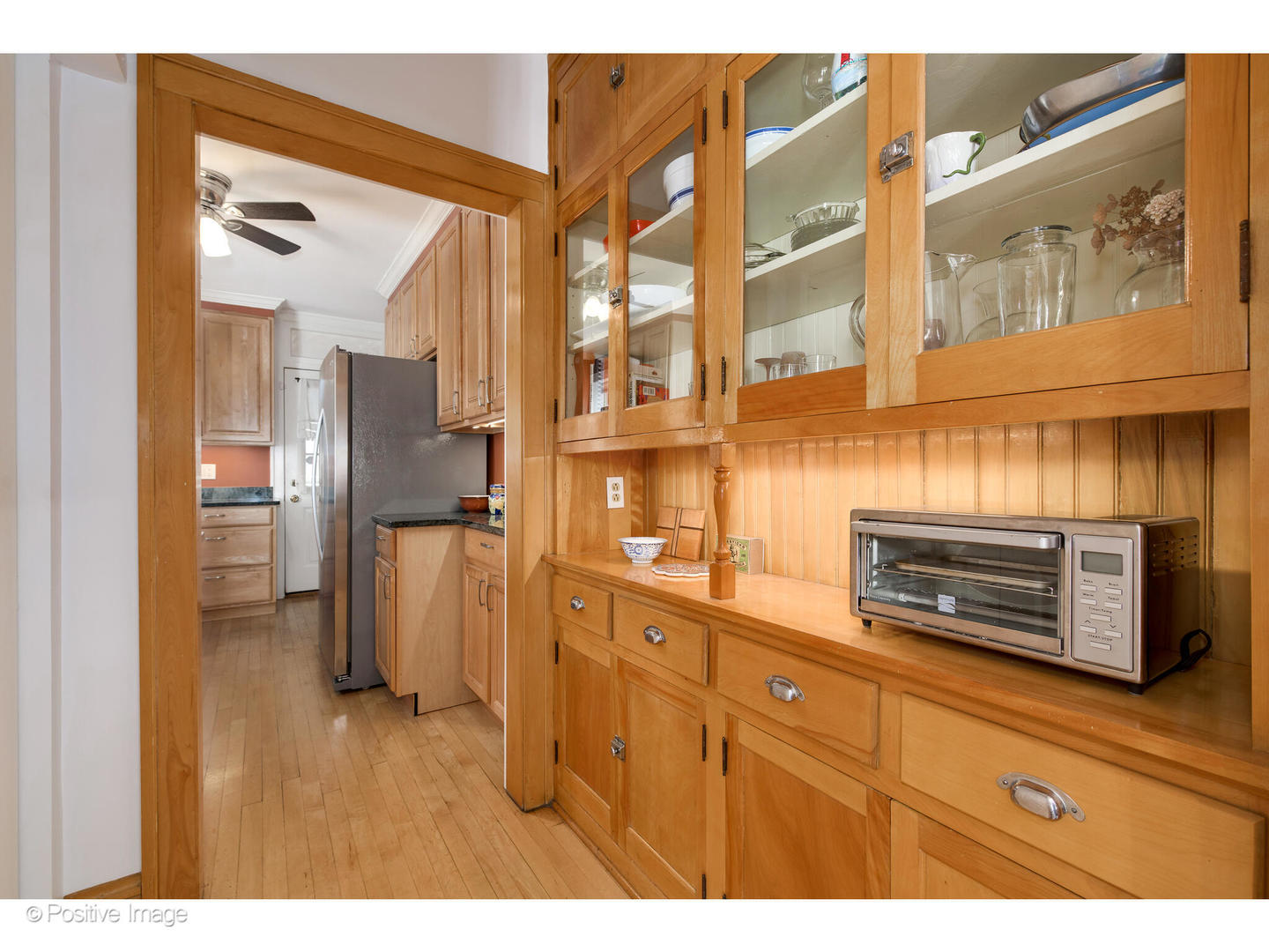 2041 W Berwyn Avenue Unit: 2