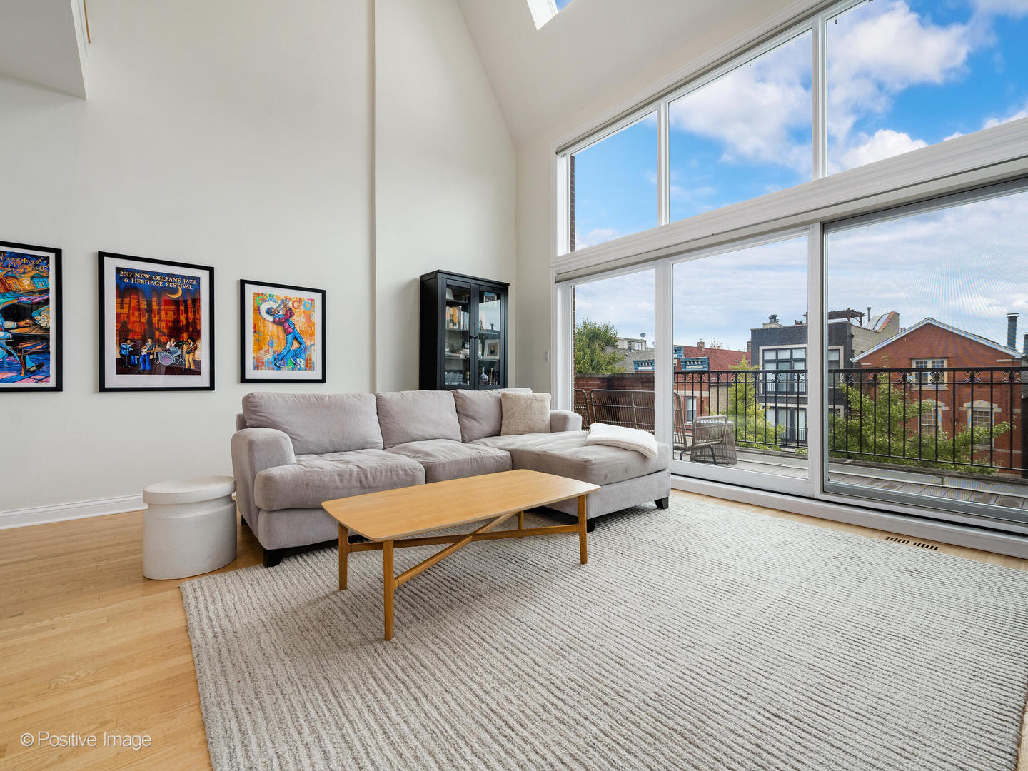 1306 N Greenview Avenue Unit: 3