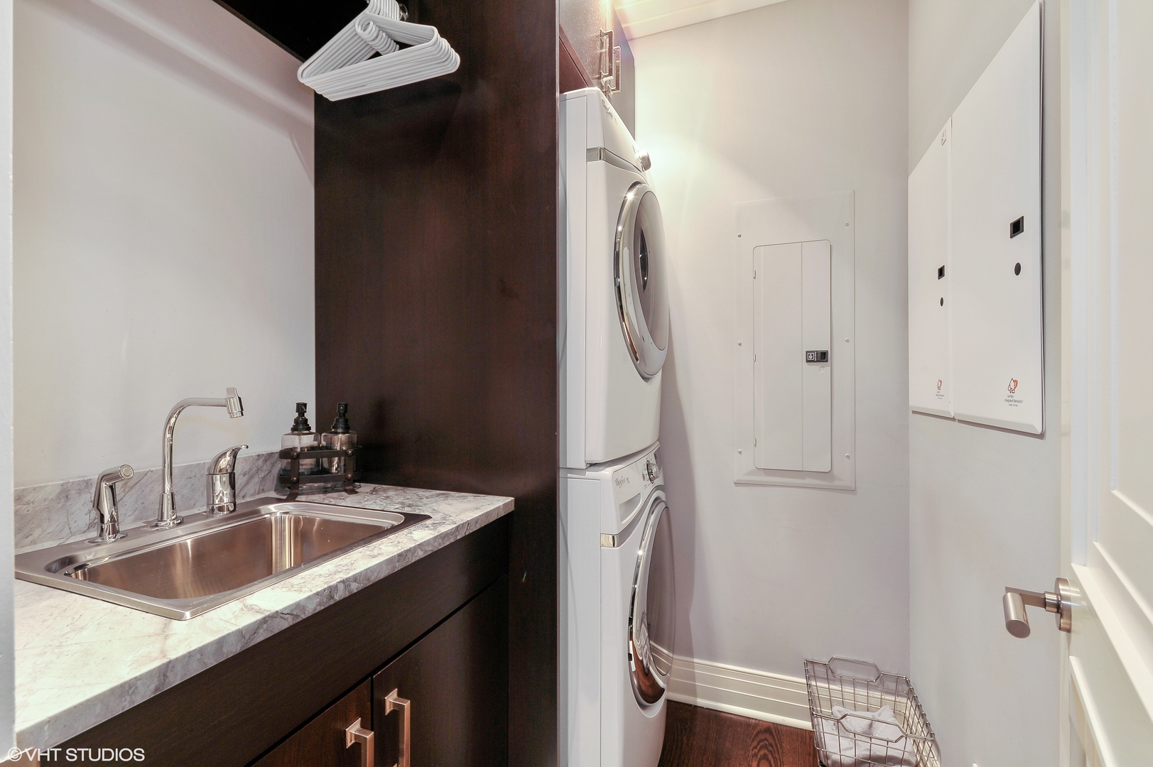 159 E Walton Place Unit: 7G