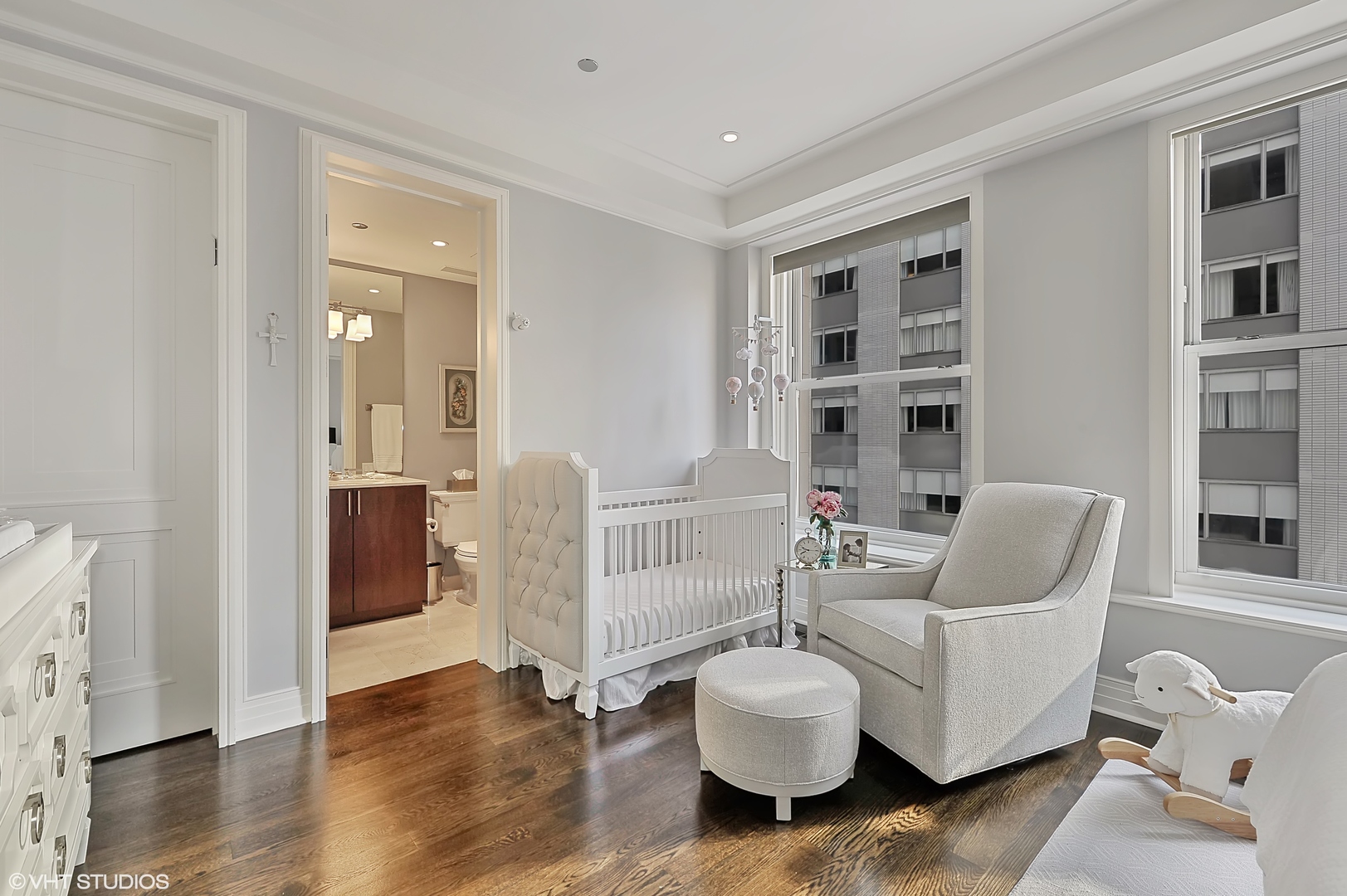 159 E Walton Place Unit: 7G