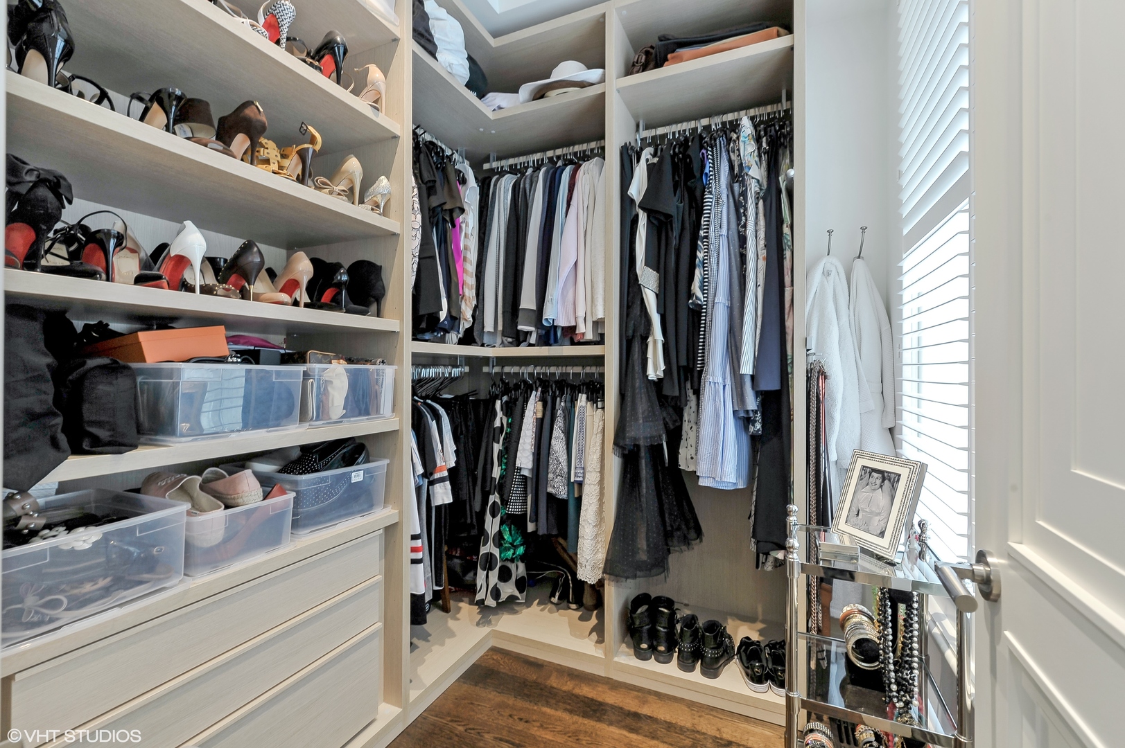 159 E Walton Place Unit: 7G