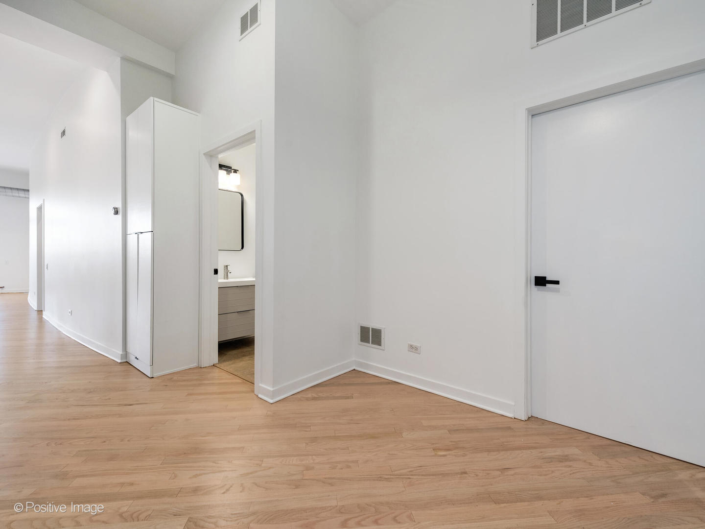 1616 W Montrose Avenue Unit: 3K